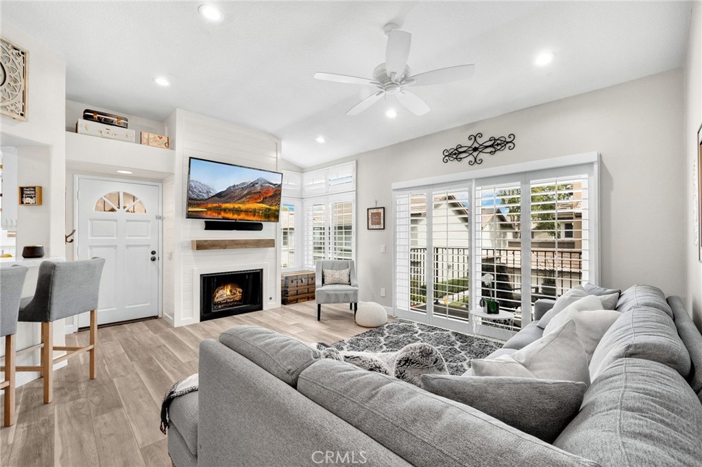 Laurelwood (LRWD) - Residential