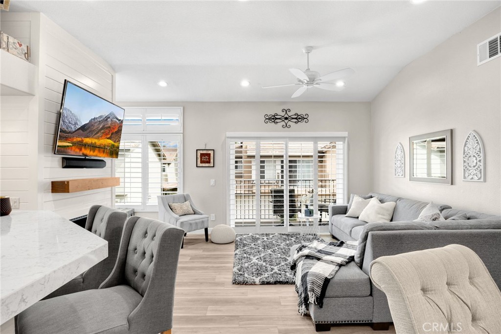 Laurelwood (LRWD) - Residential