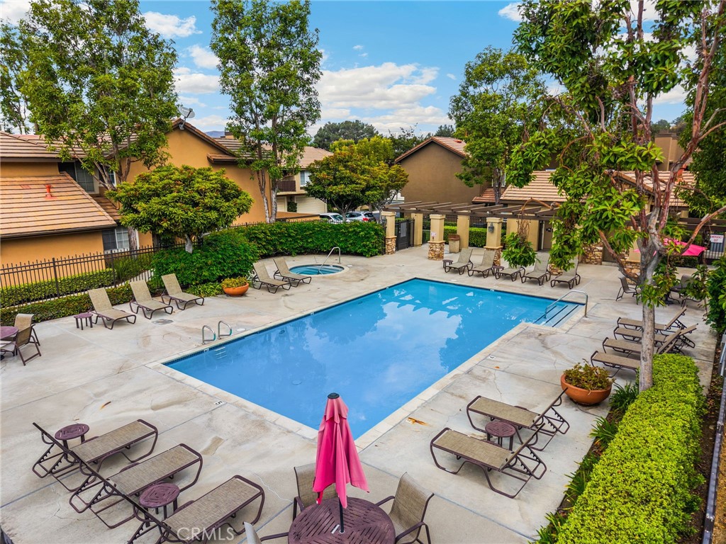 Laurelwood (LRWD) - Residential