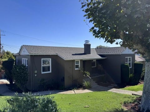 Photo of 805 Orange Avenue, San Carlos, CA 94070 (MLS # ML82065070)