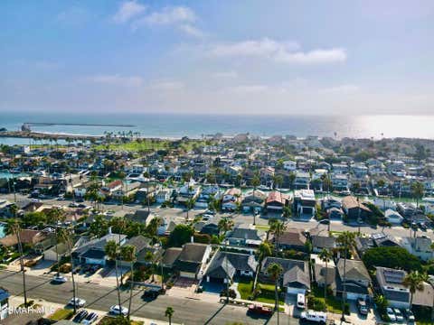 Tiny photo for 2923 Sailor Avenue, Ventura, CA 93001 (MLS # 226003429)
