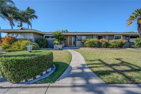 Photo of 9721 Orangewood AVE, Garden Grove, CA 92841 (MLS # PW26097924)