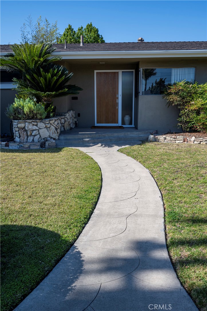 9721 Orangewood