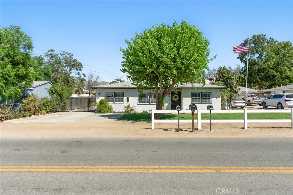 Welcome to HorseTownUSA, Check out this beautiful 2 bed
2 bath pool home that offers 1,354 square off of living space and is fully remodeled .
Are you looking for a Turn key home located in the heart of Norco ? Well , look no further this home so many upgrades such as upgraded flooring, baseboards, paint, upgraded water plumbing lines , upgraded doors, quartz countertops, new water heater, updated can lighting, new fencing and updated appliances . This spacious 2 bed room was originally a three bedroom, but it was converted to a larger master suite, but can be converted back pretty easily to a three bedroom.
In the exterior of the home we will find a spacious covered patio, in ground pool, detached 2 car garage with a storage area above it , rv parking with power and a clean out and large concrete driveway .
Ingalls Park Equestrian Center, Hidden Valley Wildlife Preserve and the best horseback riding trails are all close by. You must see this property to appreciate its hurry fast because it will not last long.