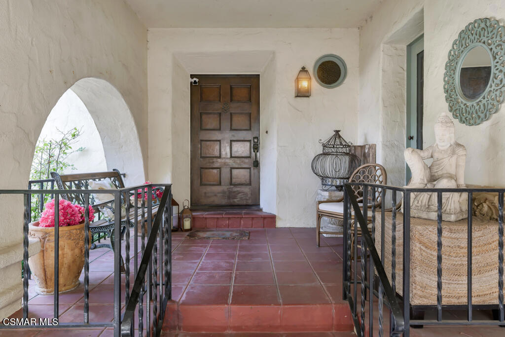 1234 N Everett Street