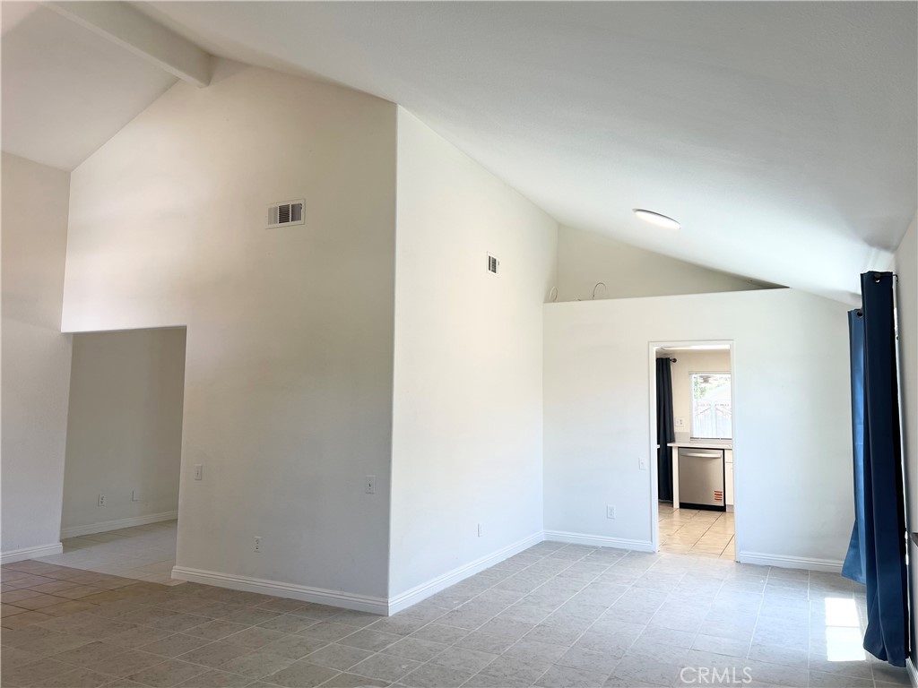 1084 E Evans Street - Photo 4