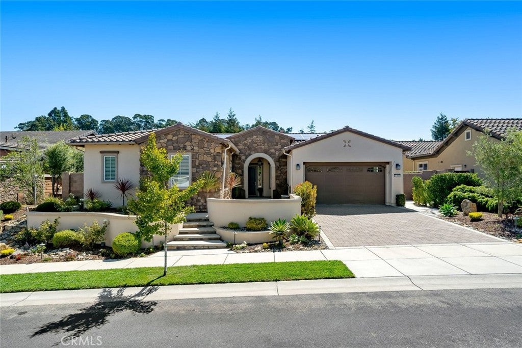 1709 Louise Lane