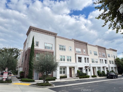 Photo of 150 E Commercial ST, San Dimas, CA 91773 (MLS # AR26230416)