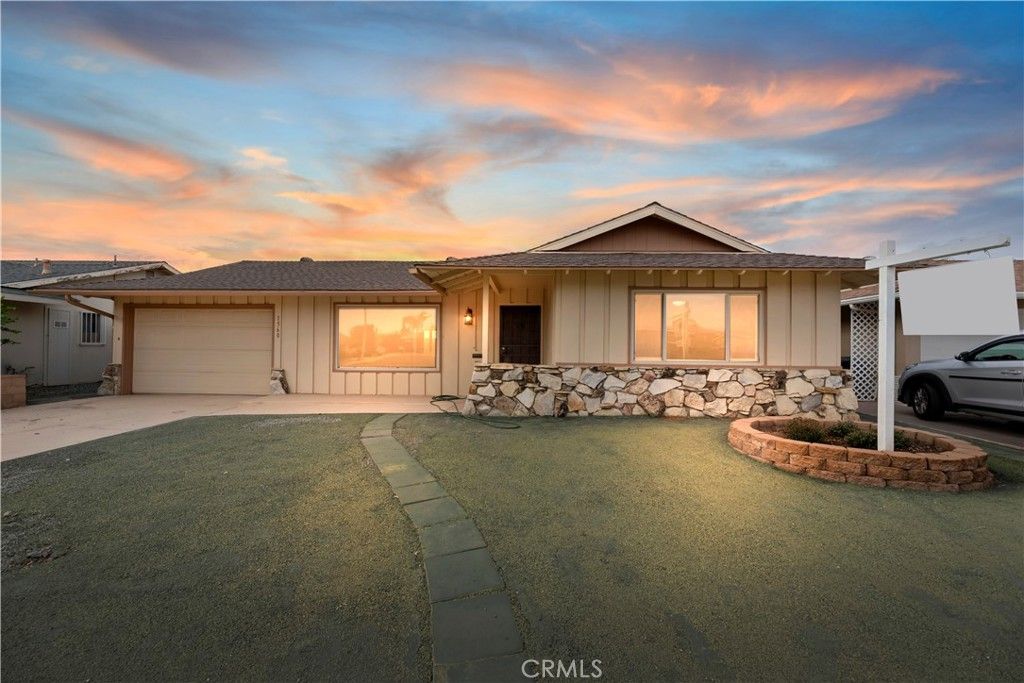 Photo of 1560 1560 Amberwood, Hemet, CA 92543 (MLS # PW25233147)