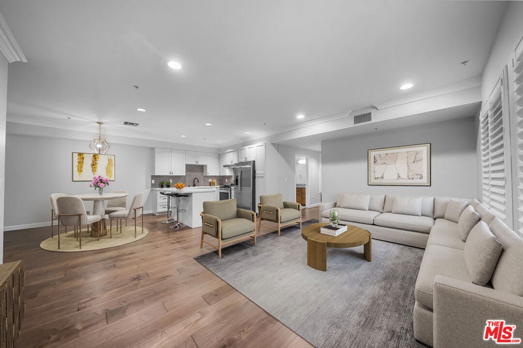 440 S Occidental Boulevard 104