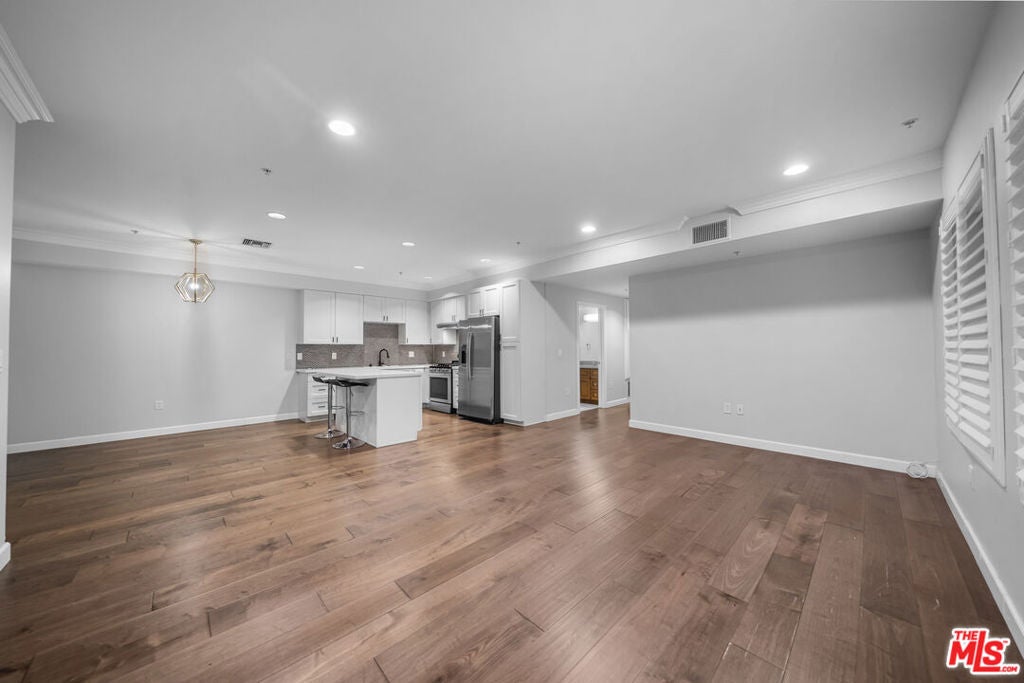 440 S Occidental Boulevard 104