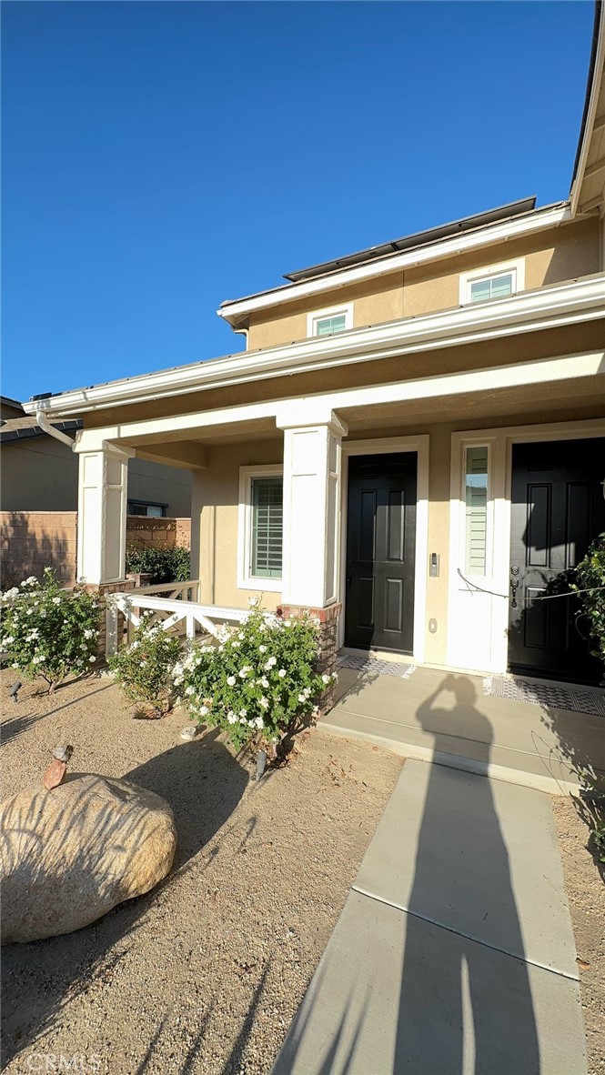 Charming Casita/ADU in Murrieta – Utilities Included!
This turnkey 1-bedroom, 1-bathroom casita is ready for immediate move-in! Step inside and enjoy an open-concept great room that seamlessly combines living, dining, and kitchen spaces, filled with natural light.
Features you’ll love: Wood-style flooring throughout, Plantation shutters & recessed lighting, Modern ceiling fan & neutral paint tones.
Kitchen with white cabinetry, cooktop, stainless steel deep sink with pull-down faucet, and refrigerator.
Spacious bedroom with a deep closet, Bathroom with vanity, wardrobe lighting, and walk-in shower.
All utilities are included for hassle-free living! Additional details: No pets allowed.
Prime Murrieta location