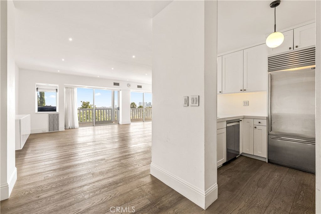 999 N Doheny 310
