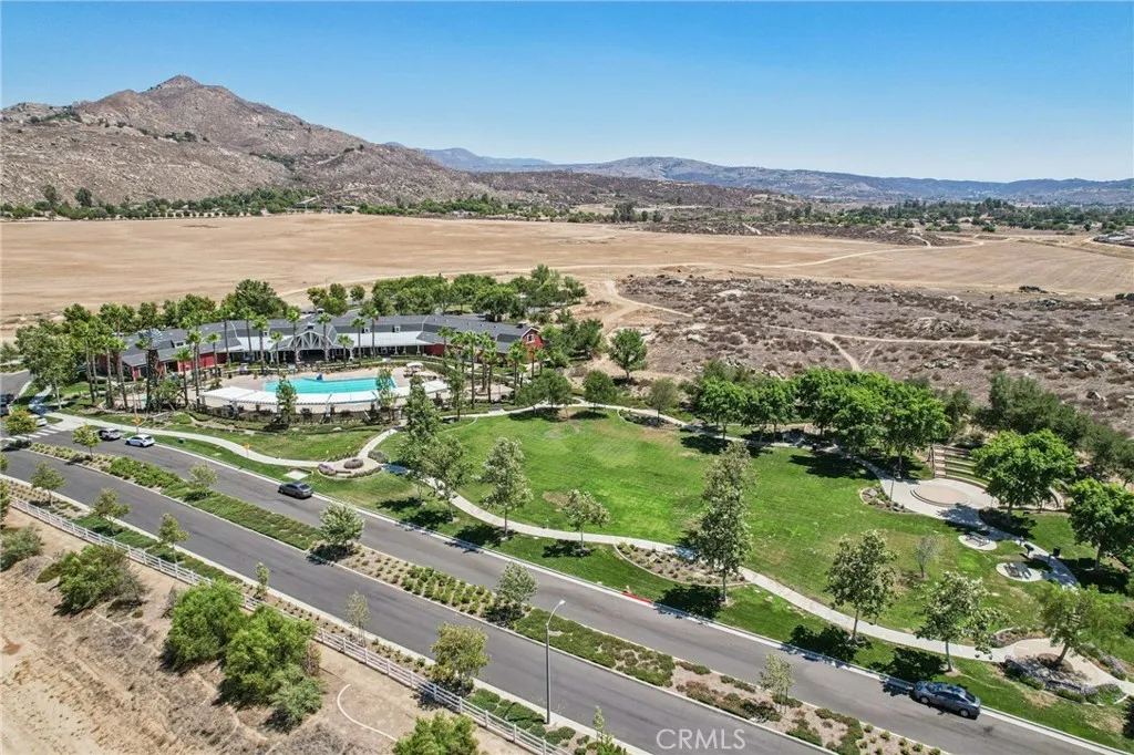 Hemet, California 92543, United States, 5 Bedrooms Bedrooms, ,3 BathroomsBathrooms,Residential,Active,187239