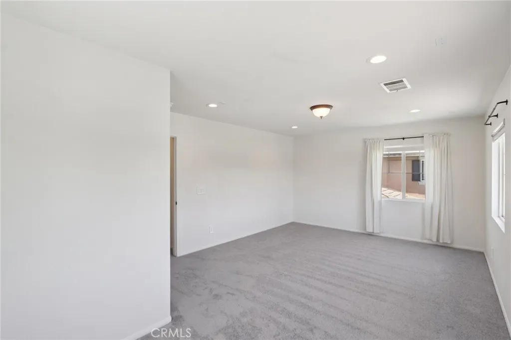 Hemet, California 92543, United States, 5 Bedrooms Bedrooms, ,3 BathroomsBathrooms,Residential,Active,187239