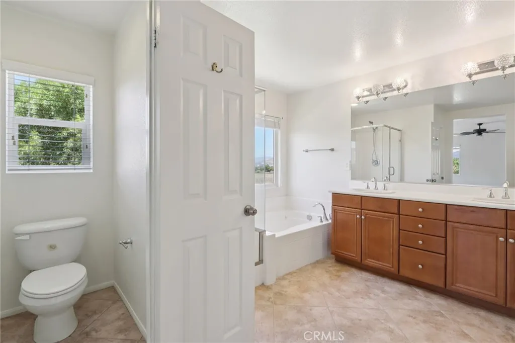 Hemet, California 92543, United States, 5 Bedrooms Bedrooms, ,3 BathroomsBathrooms,Residential,Active,187239