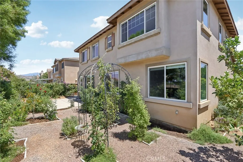 Hemet, California 92543, United States, 5 Bedrooms Bedrooms, ,3 BathroomsBathrooms,Residential,Active,187239