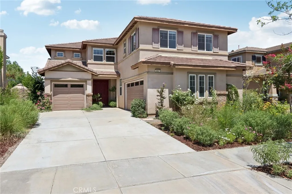 Hemet, California 92543, United States, 5 Bedrooms Bedrooms, ,3 BathroomsBathrooms,Residential,Active,187239