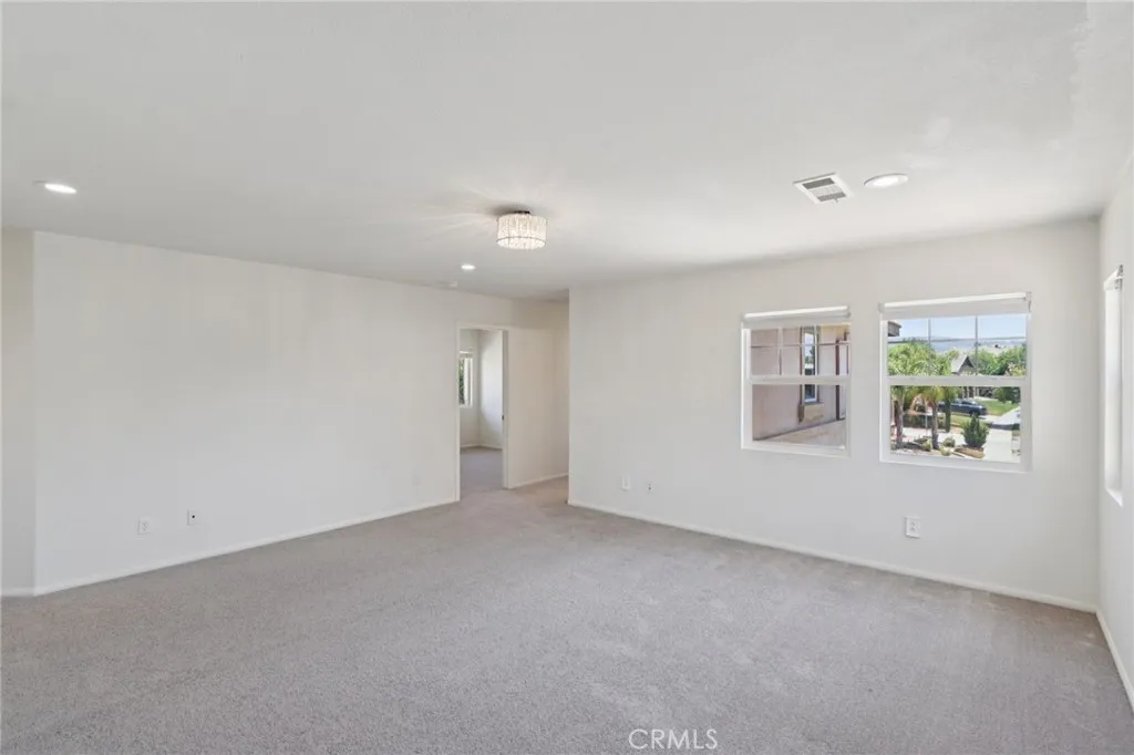 Hemet, California 92543, United States, 5 Bedrooms Bedrooms, ,3 BathroomsBathrooms,Residential,Active,187239