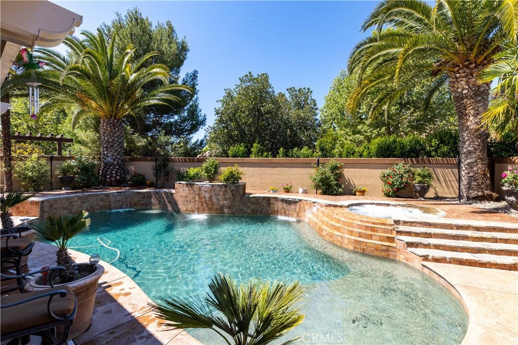 1230 Windsong Way