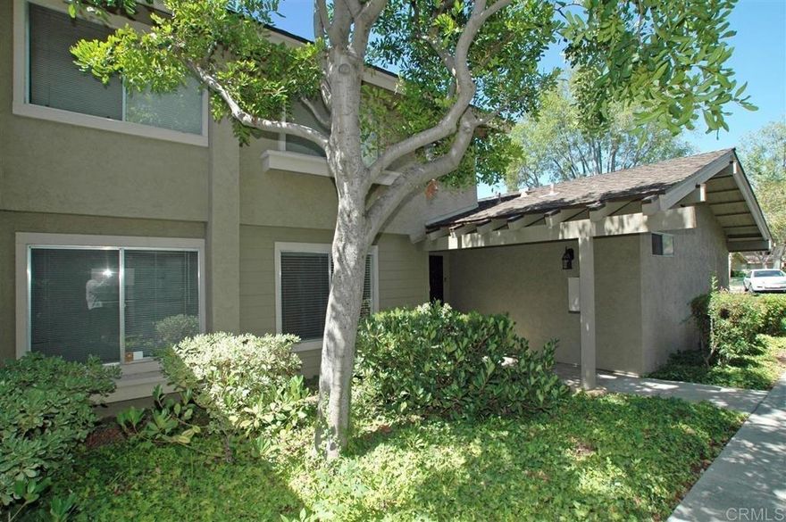 SPOTLESS, TURNKEY, MOVE-IN CONDITION, FANTASTIC TOWNHOME! REAL HARDWOOD FLOORS, UPGRADED KITCHEN WITH GRANITE COUNTERTOPS AND STAINLESS STEEL APPLIANCES. NEW CARPET, NEW PAINT, UPGRADED INTERIOR, 2 BATHROOMS, CENTRAL AIR CONDITIONING, GARAGE INCLUDED, 1ST FLOOR ENTRANCE, WELL MAINTAINED GROUNDS.   AVAILABLE!  PLEASE REMOVE SHOES, OR USE THE SHOE COVERS THAT ARE PROVIDED.