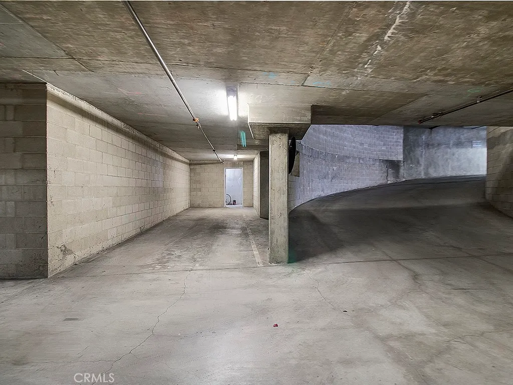 North Hollywood, California 91601, United States, 2 Bedrooms Bedrooms, ,3 BathroomsBathrooms,Residential,Active,146044