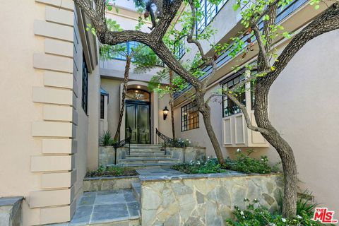 Photo of 1118 San Ysidro Drive, Beverly Hills, CA 90210 (MLS # 25501539)