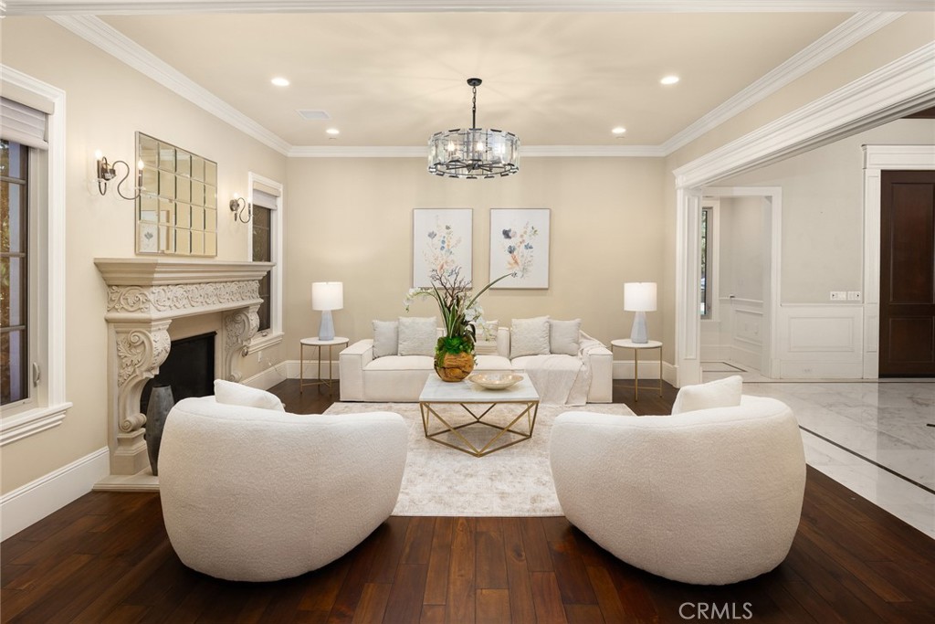 Arcadia, California, 91006, United States, 5 Bedrooms Bedrooms, ,6 BathroomsBathrooms,Residential,Active,2036030