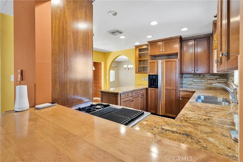 Tiny photo for 1027 Le Conte Dr, Riverside, CA 92507 (MLS # HD26085835)