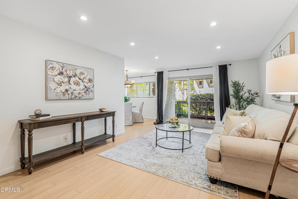 4722 Park Granada 206
