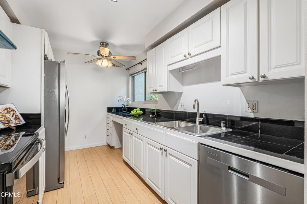 4722 Park Granada 206