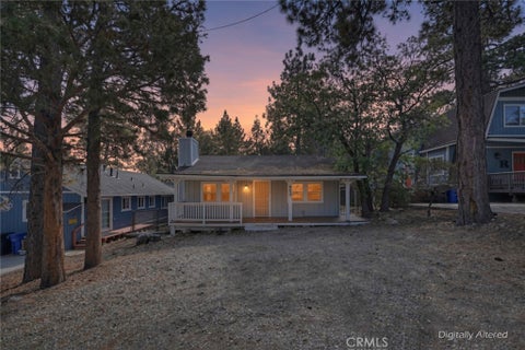 Photo of 853 Los Angeles AVE, Sugarloaf, CA 92386 (MLS # IG26176332)