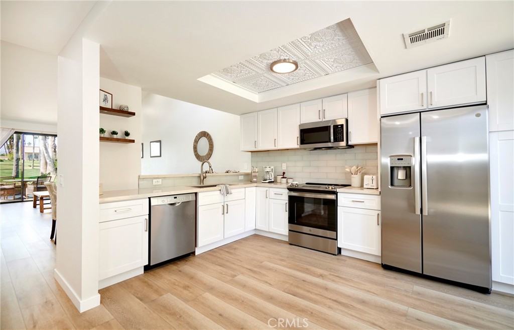 76643 Daffodil Drive