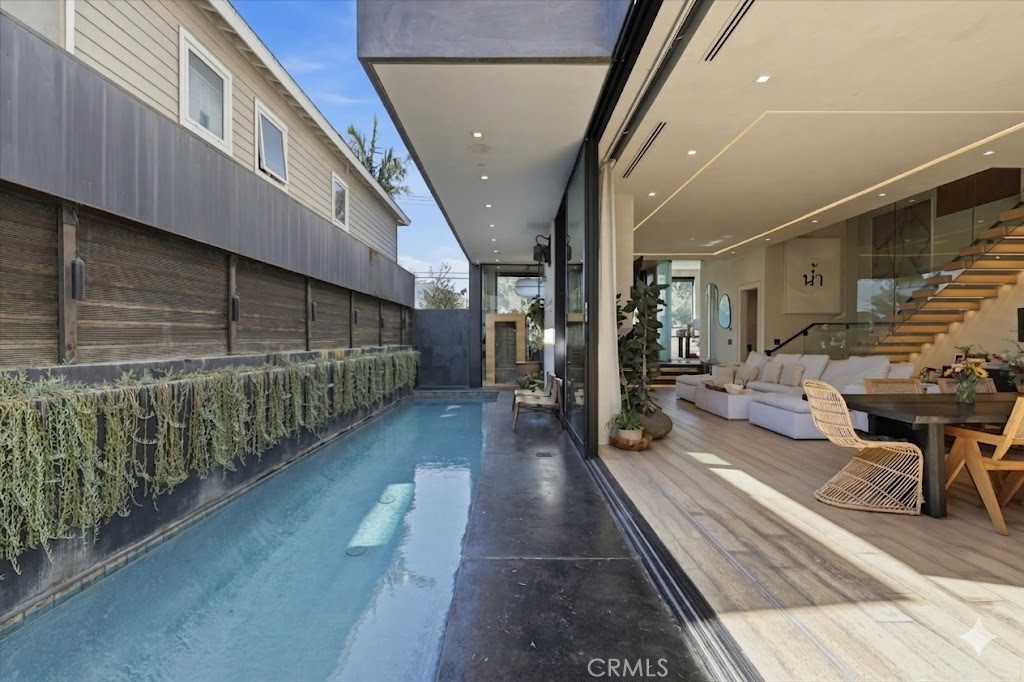 750 California Avenue