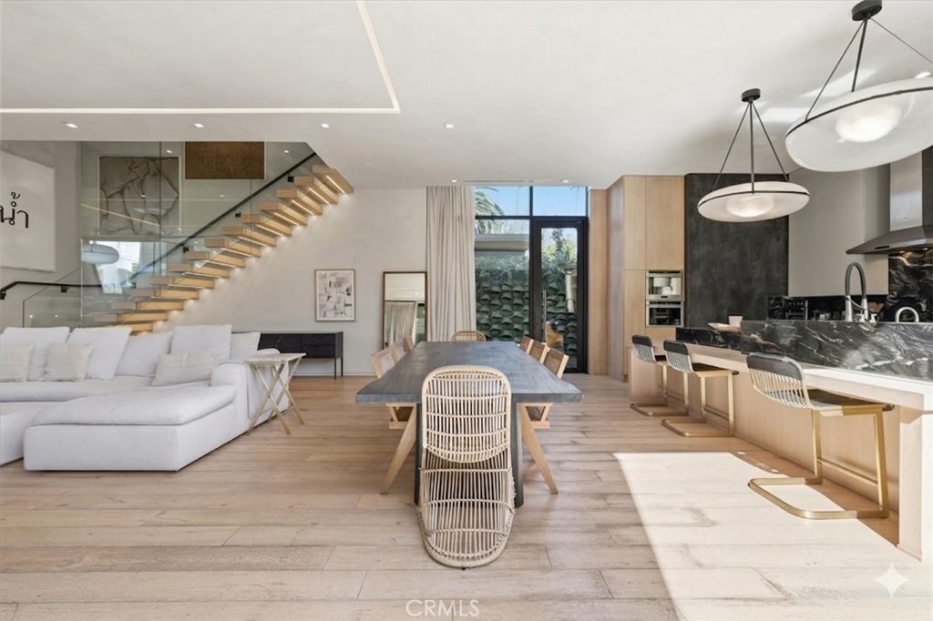 750 California Avenue