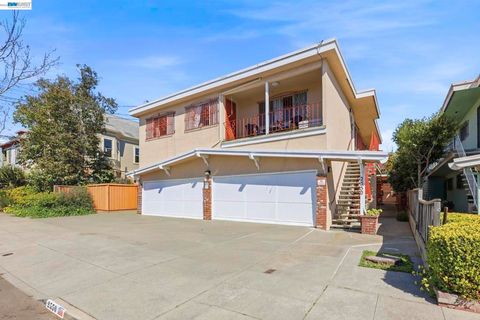 Photo of 2550 Damuth St St, Oakland, CA 94602 (MLS # 41126396)
