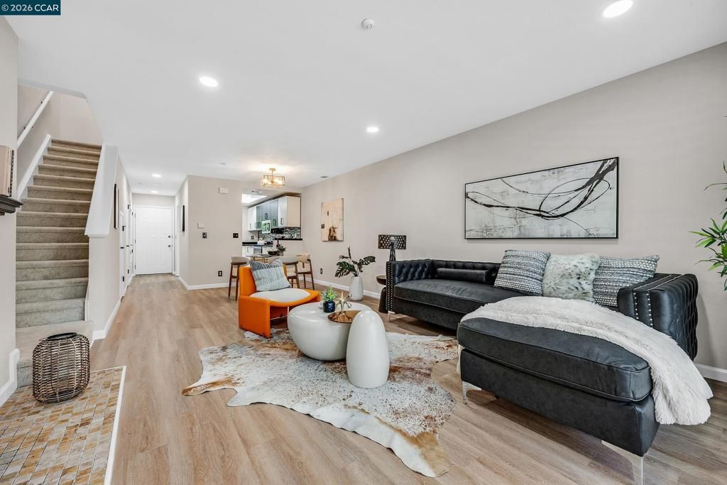 Photo of 2617 Oak Rd Rd #C, Walnut Creek, CA 94597 (MLS # 41121042)