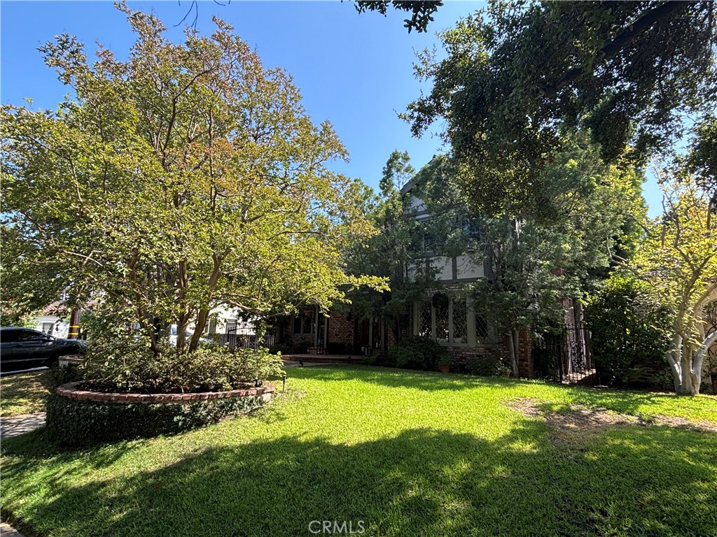 Properties 1 1920 Lorain