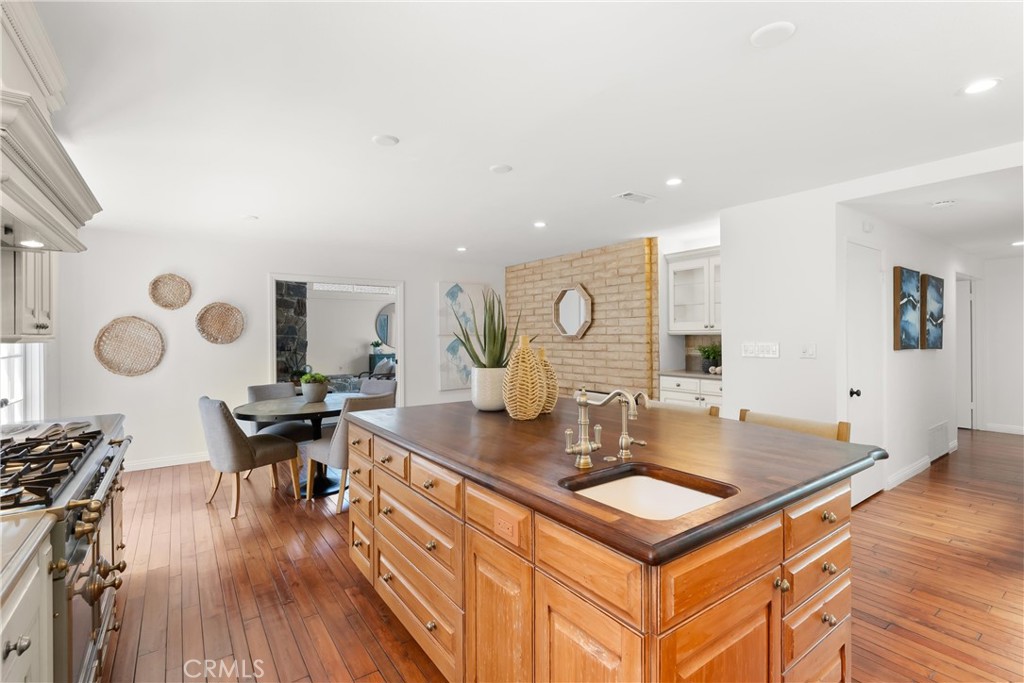 2030 Goldeneye Place