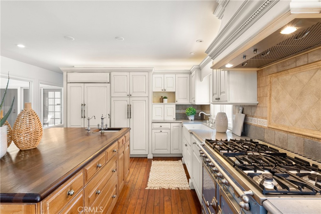 2030 Goldeneye Place