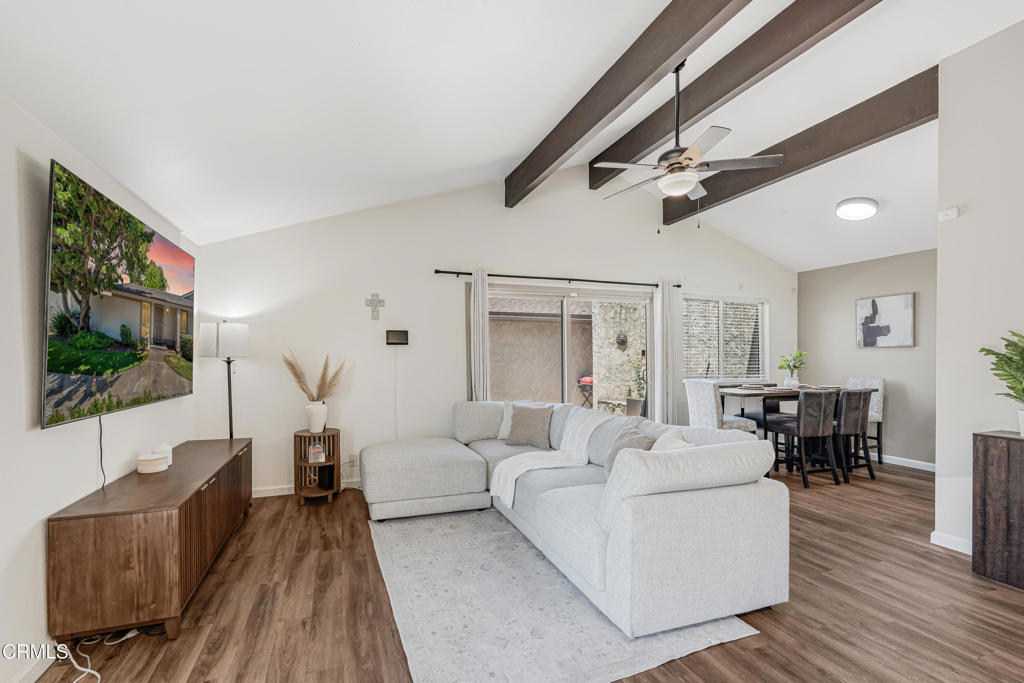 246 W Vineyard Avenue
