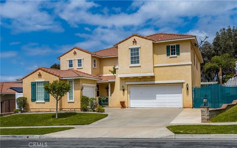 Photo of 833 W Orange Heights, Corona, CA 92882 (MLS # PW25240340)