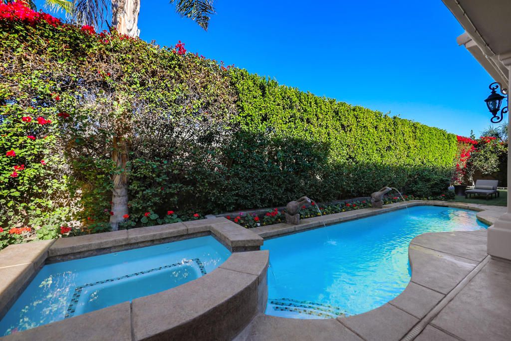 listing image 130726421144645539373