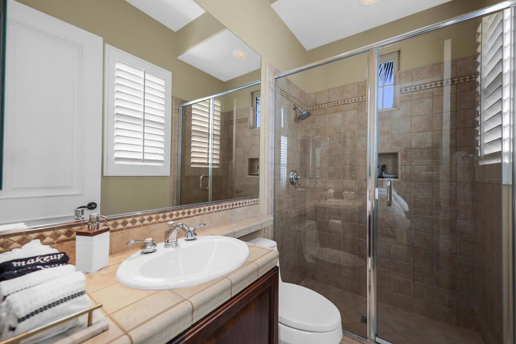 listing image 130720133524396099624