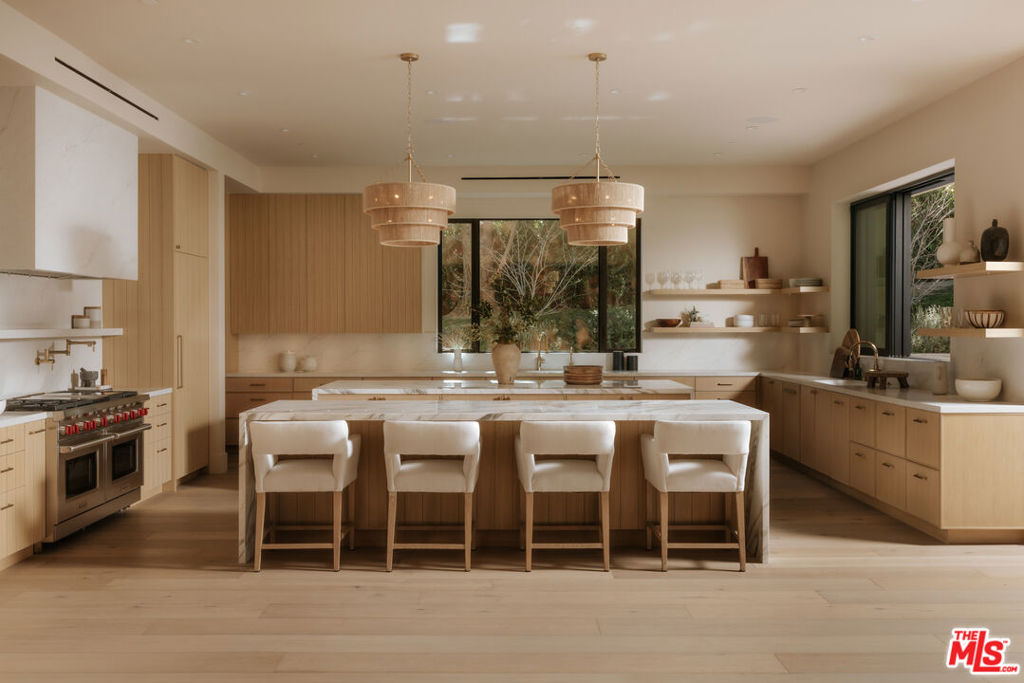 5287 Round Meadow Road