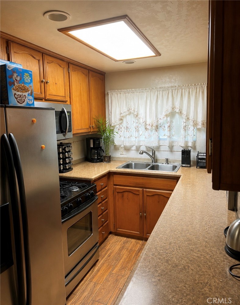 1713 W 163rd