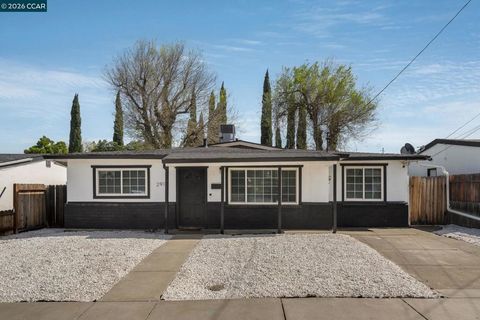 Photo of 2913 Plumleigh Ave Ave, Antioch, CA 94509 (MLS # 41127565)