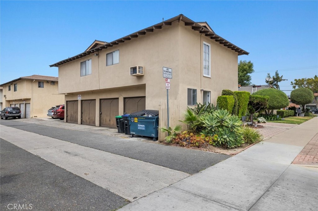 408 W La Veta Avenue