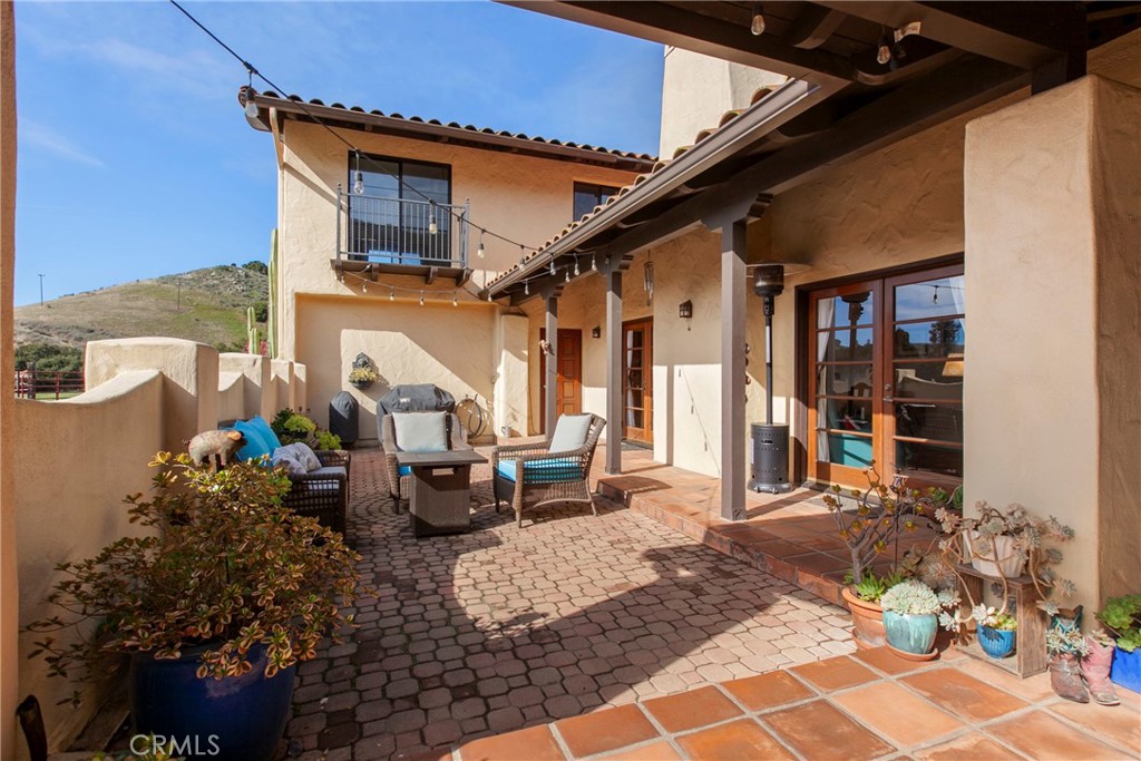 2526 Atascadero Road