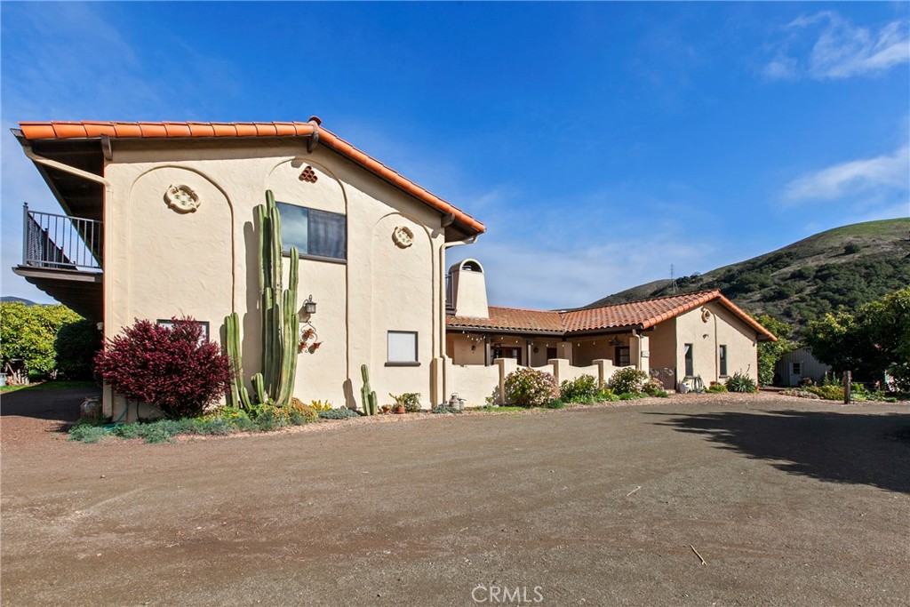2526 Atascadero Road